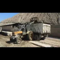فروش یک دستگاه تراکتور بیل عقب