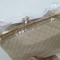 کیف کرم رنگ