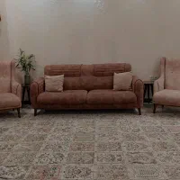 مبلمان پنج نفره بسیار تمیز و شیک