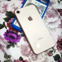 ایفون 8 تمیز درحد نو
