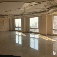 بلوار فردوس ۱۳۲متر ۳خواب سالن پرده خور زیر قیمت