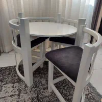 میز 4نفره کم جا ، دست ساخت بازاری نیست..