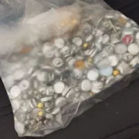 دکمه زن|لوازم خیاطی و بافتنی|باقرشهر, |دیوار