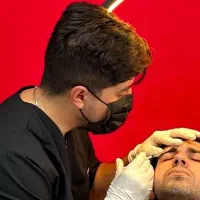 بوتاکس در منزل توسط پزشک متبحر|خدمات آرایشگری و زیبایی|تهران, شهرک هما|دیوار