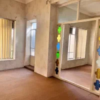 رهن و اجاره ۷۰ متری ویلایی طبقه اول