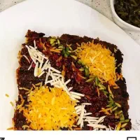 تهیه غذای خانگی مهربانو