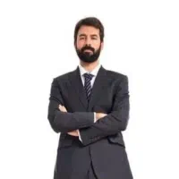 لابی من بازنشسته در مجتمع مسکونی