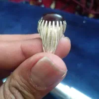 انگشتر عقیق یمنی و نگین خط