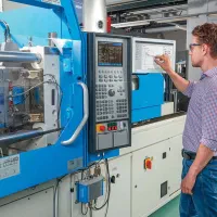 کارگر ساده آقا و خانم - شیفت روز و شیفت شب