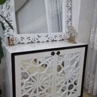 میز کنسول با آینه در حد نو