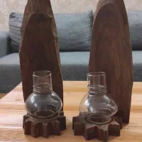 شمعدان قدیمی چوبی