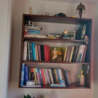 کتابخانه دیواری