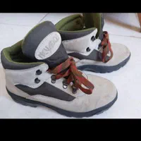 کفش کوهنوردی سایز ۳۷