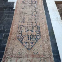 فرش های کهنه شما را معامله میکنیم