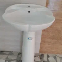 روشویی پایه دار