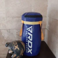 بوکس و دستکش باهم