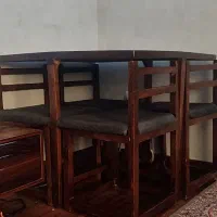 میز ناهارخوری کمجا