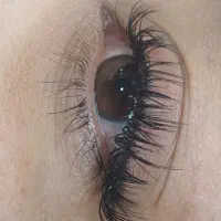 اکستنشن مژه و لیفت
