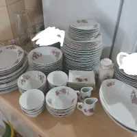 چینی گل قرمز