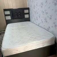 تخت یکو نیم نفره