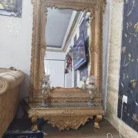 آینه کنسول و شمعدانی