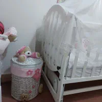 تخت کودک گهواره شو و کنار مادر|اسباب و اثاث بچه|زنجان, |دیوار