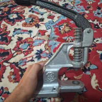 دستگاه پرس دکمه