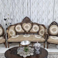 مبل ۷ نفره ونهار خوری میز ۶ نفره و لوستر دوعدد