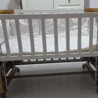 تخت گهواره ای کودک