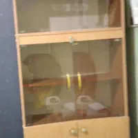 کتابخانه ۴طبقه سالم