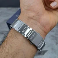 مدل جوان پسند بروز تیپ اسپرت/کژوال کاسیو اورجینال|ساعت|اصفهان, قائمیه|دیوار