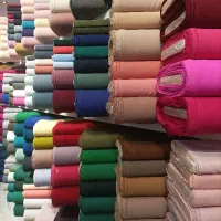 فروشنده ماهر پارچه فروشی