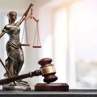 وکیل حل اختلافات و مشاوره حقوقی