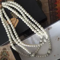 یک عدد گردنبند مروارید رنگ ثابت