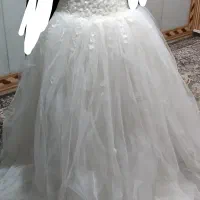 لباس عروس. بدون پارگی.