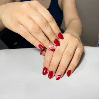 خدمات کاشت ناخن|خدمات آرایشگری و زیبایی|شیراز, نصر|دیوار