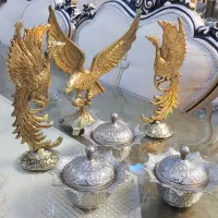 مجسمه ها وقندان