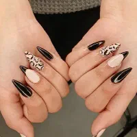 تخفیفات کاشت ناخن با طراحی فقط۳۰۰تومن|خدمات آرایشگری و زیبایی|رشت, پل تالشان|دیوار