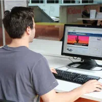 استخدام آقا آشنا به کامپیوتر