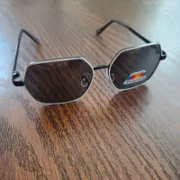 عینک دودی استفاده نشده|زیورآلات و اکسسوری|یزد, |دیوار