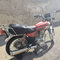 موتور پارکینگی تمیز همراه با برگه پارکینگ