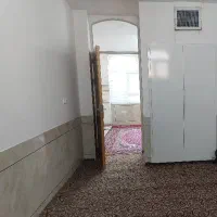 نجف اباد اجاره طبقه دو فقط به دانشجو خانم|اجارهٔ آپارتمان|نجف‌آباد, دانش|دیوار