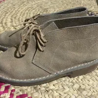 کفش چرم طبیعی دست دوز