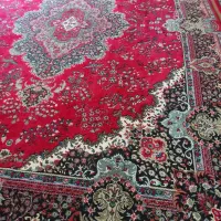 یک جفت فرش لاکی