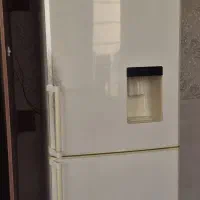 یخچال فریزر سامسونگ. سالم. تضمینی.