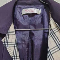 تعدادی کاپشن و بارانی بسیار گرم|لباس|رشت, یخسازی|دیوار