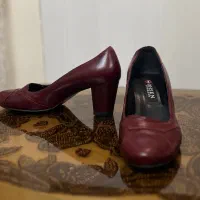 کفش چرم پاشنه ۷ سانتی زرشکی شیک