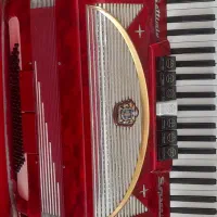 آکاردئون ایتالیایی بسیار تمیز کلکسیونی|پیانو، کیبورد، آکاردئون|اردبیل, |دیوار