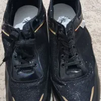 کفش اسپورتی، بیرونی و مجلسی