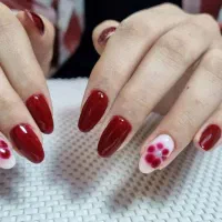 کاشت ناخن|خدمات آرایشگری و زیبایی|قم, شهرک قدس|دیوار